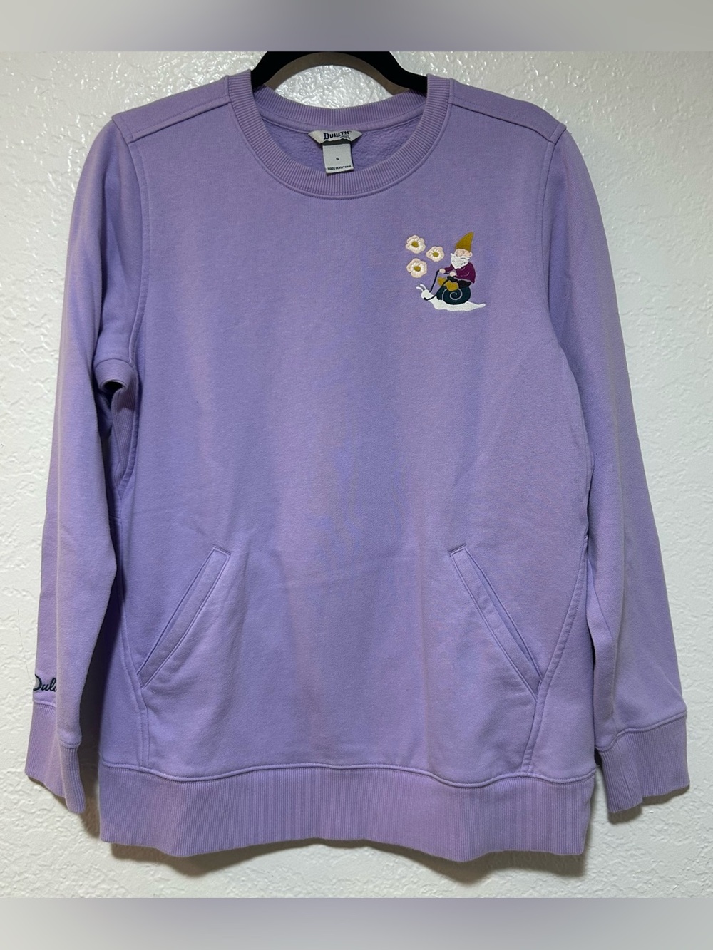 Duluth Trading Co Lavender Crewneck Sweatshirt with Gnome Embroidery